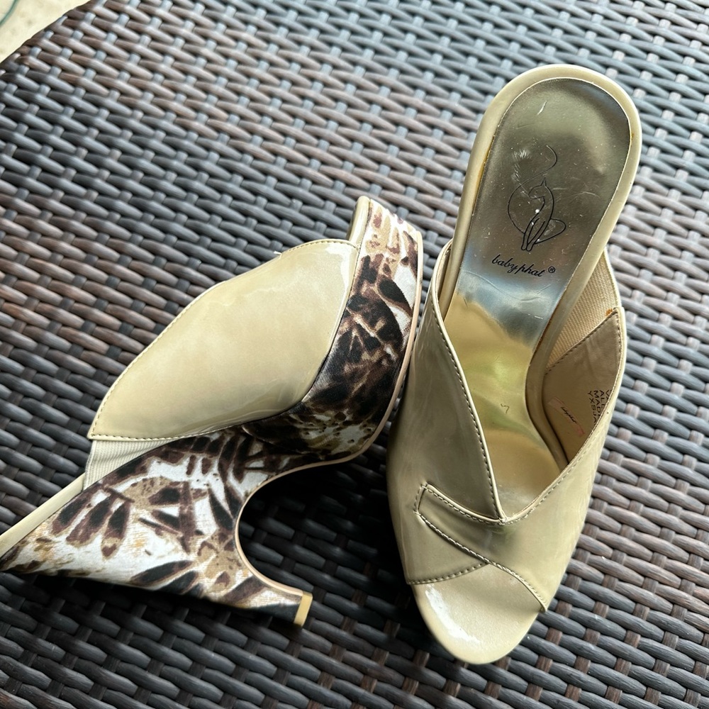 Tan patent wedge with leopard cloth wedge size 8